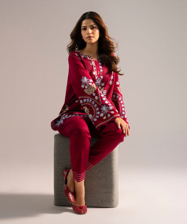 2 Piece - Embroidered Jacquard Suit