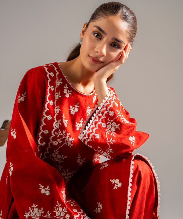 2 Piece - Embroidered Jacquard Suit