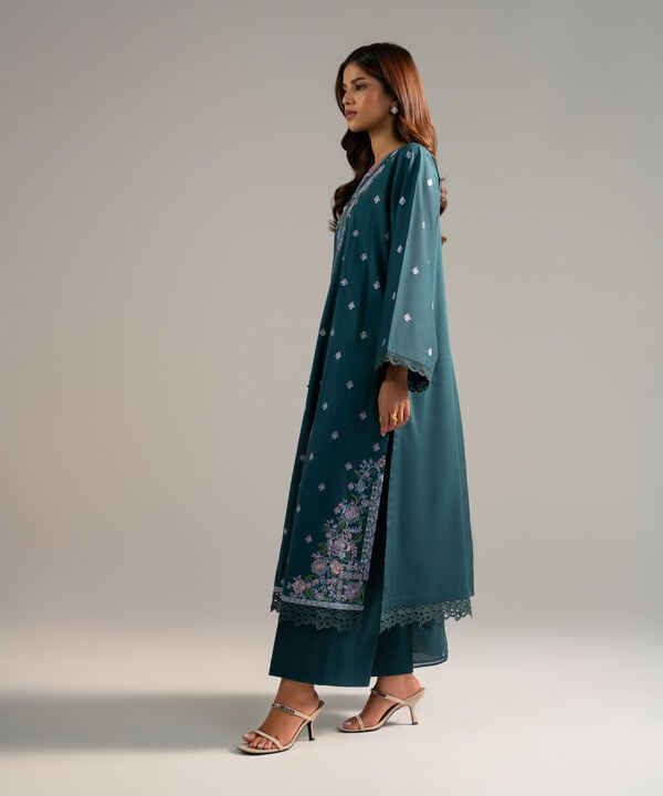 3 Piece - Embroidered Lawn Suit
