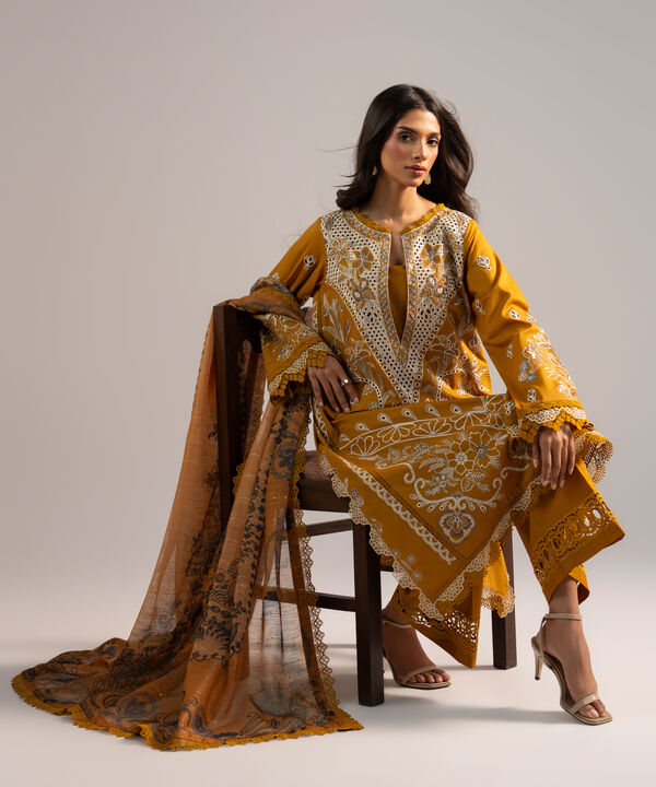 3 Piece - Embroidered Lawn Suit