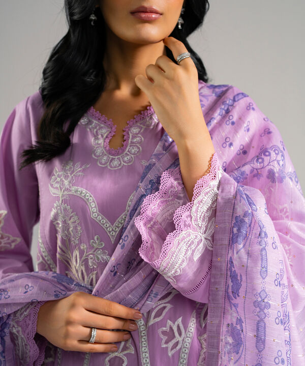 3 Piece - Embroidered Lawn Suit