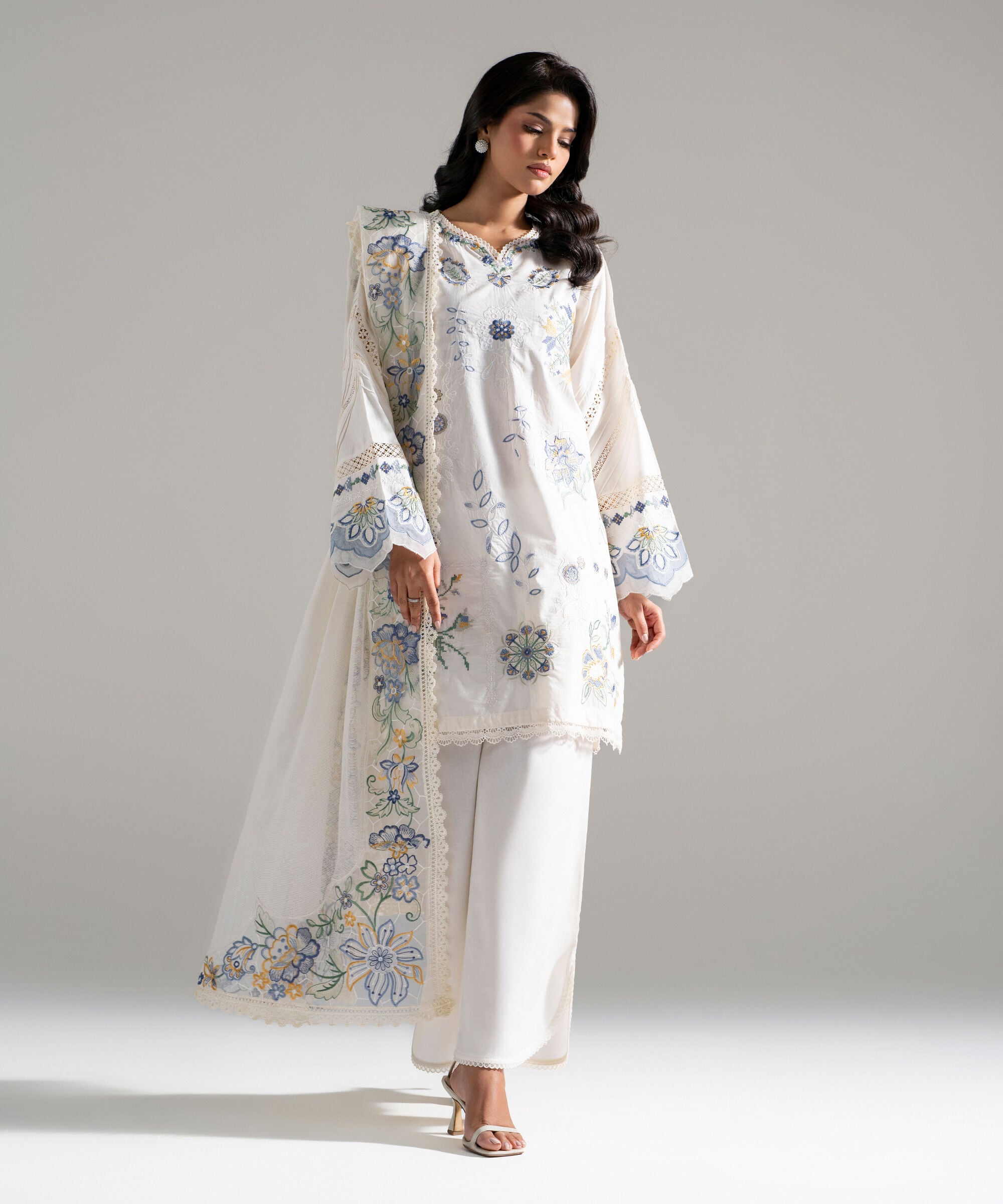 Embroidered Khaddi Net Dupatta PBS26SCV686D