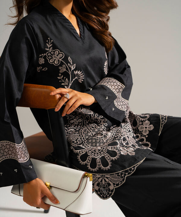 2 Piece - Embroidered Jacquard Suit