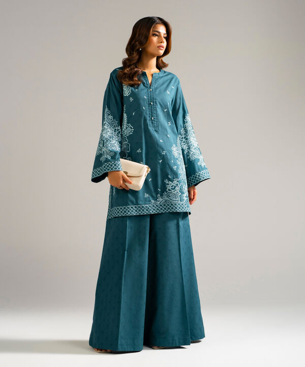 2 Piece - Embroidered Jacquard Suit
