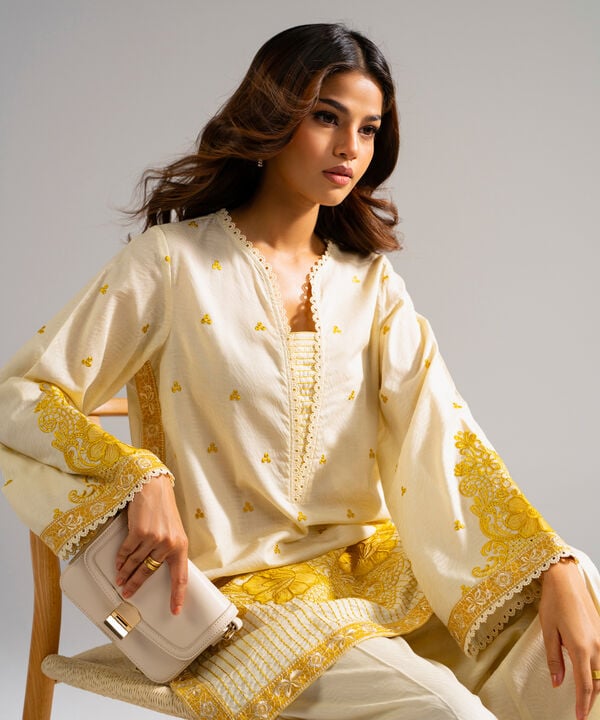 2 Piece - Embroidered Jacquard Suit