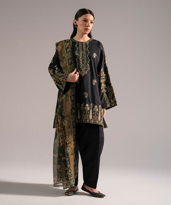 3 Piece - Embroidered Lawn Suit