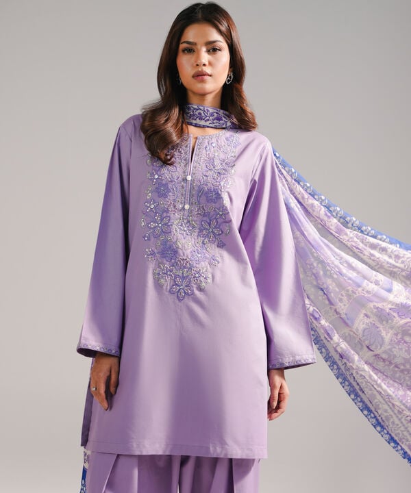 3 Piece - Embroidered Lawn Suit