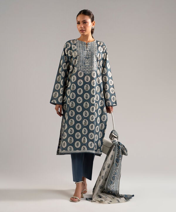 3 Piece - Embroidered Lawn Suit