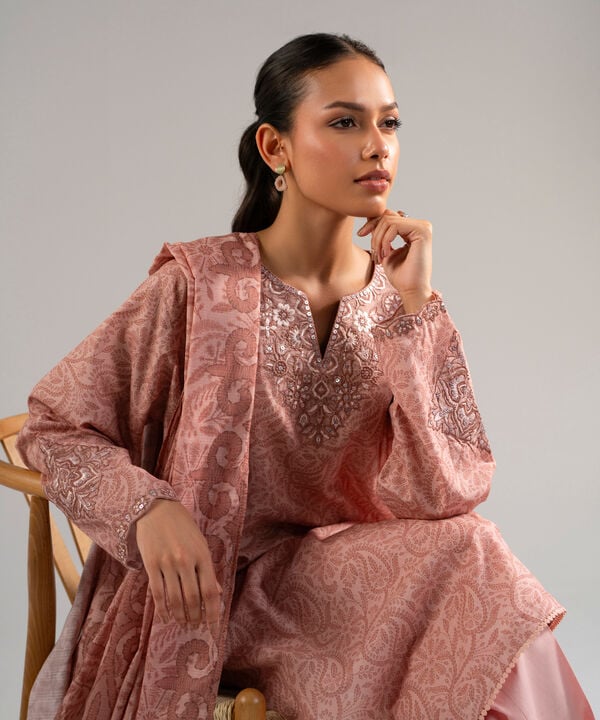 3 Piece - Embroidered Lawn Suit