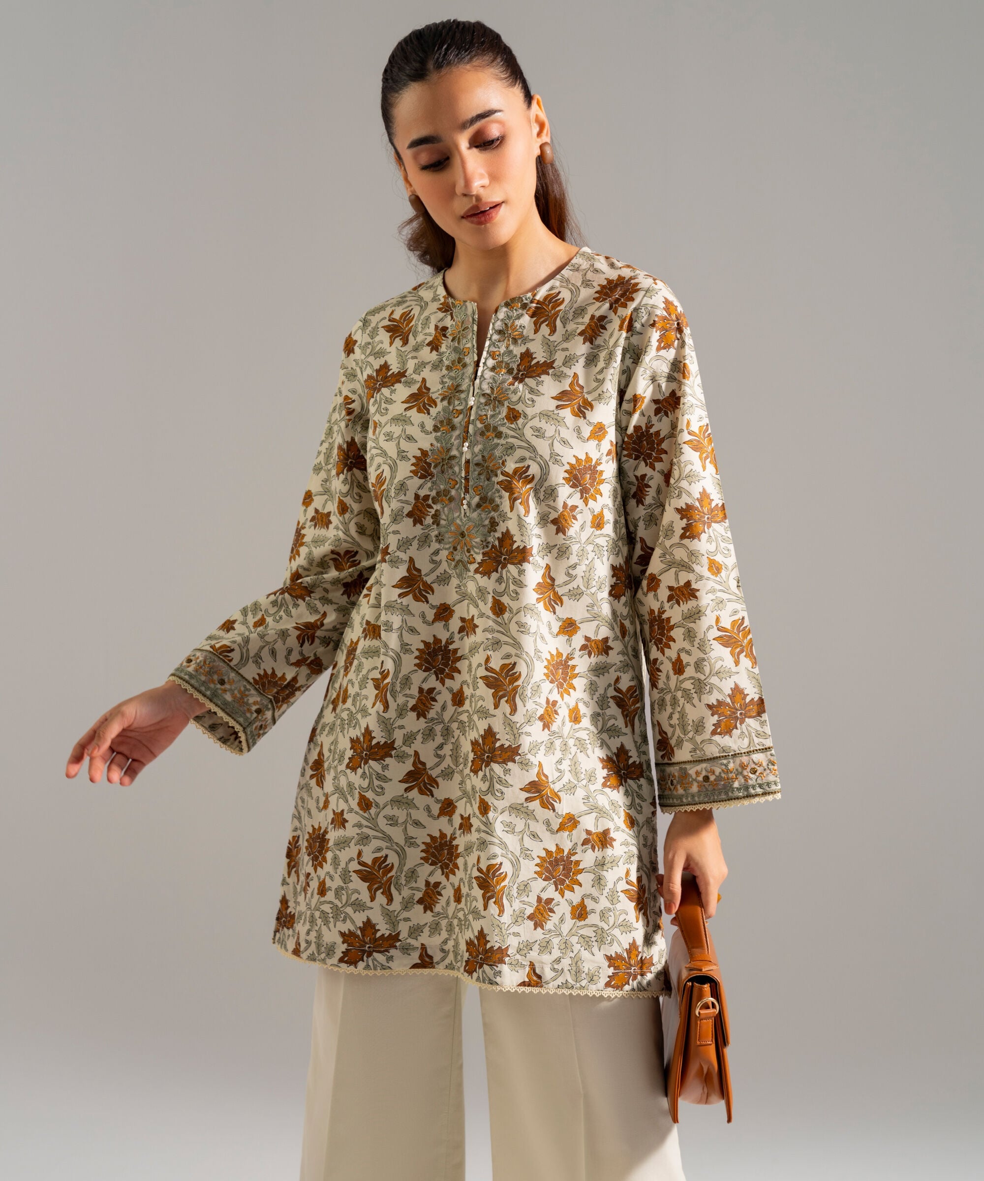 2 Piece - Embroidered Lawn Suit PBW26CSTV914