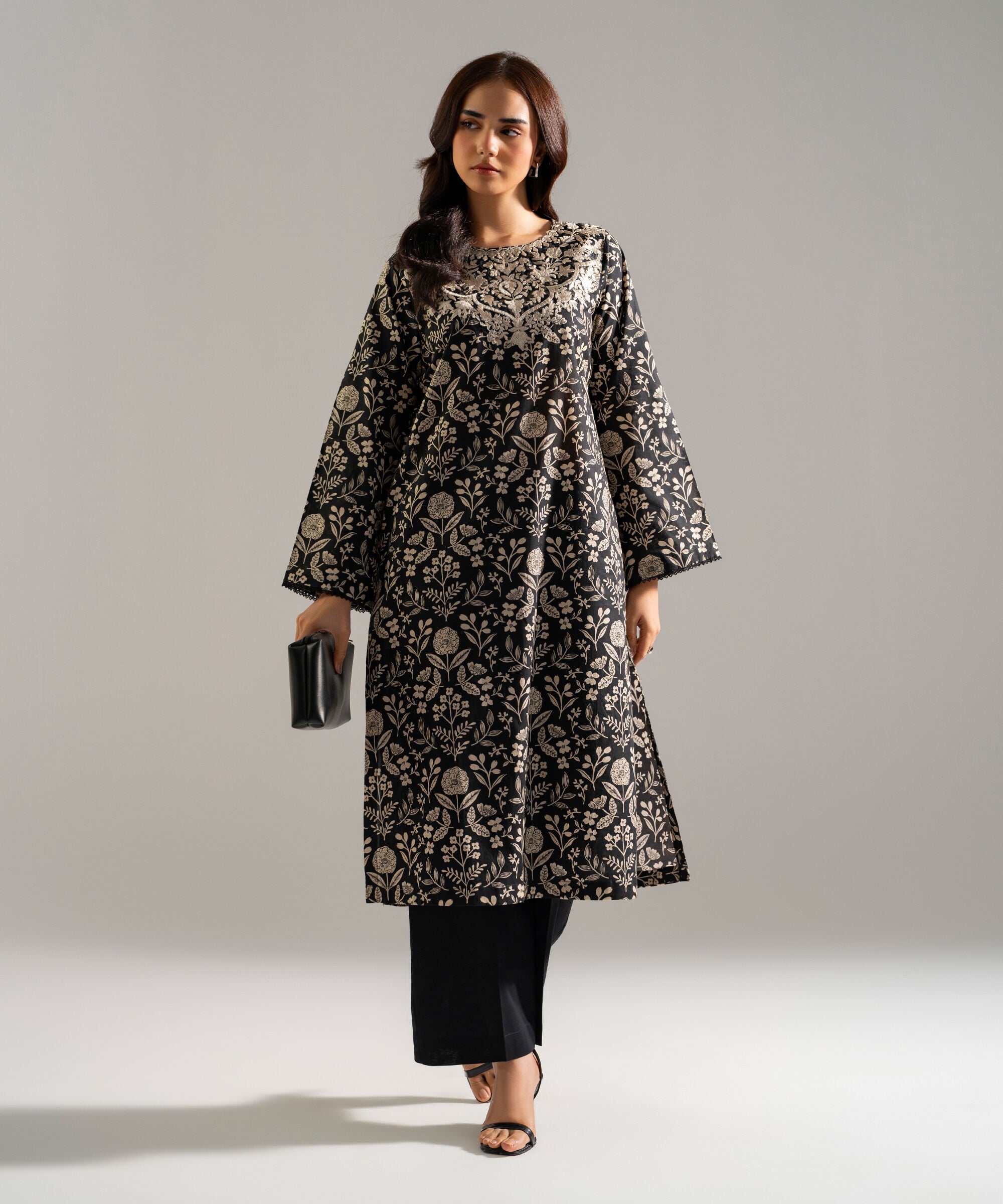 2 Piece - Embroidered Lawn Suit PBW26CSTV916