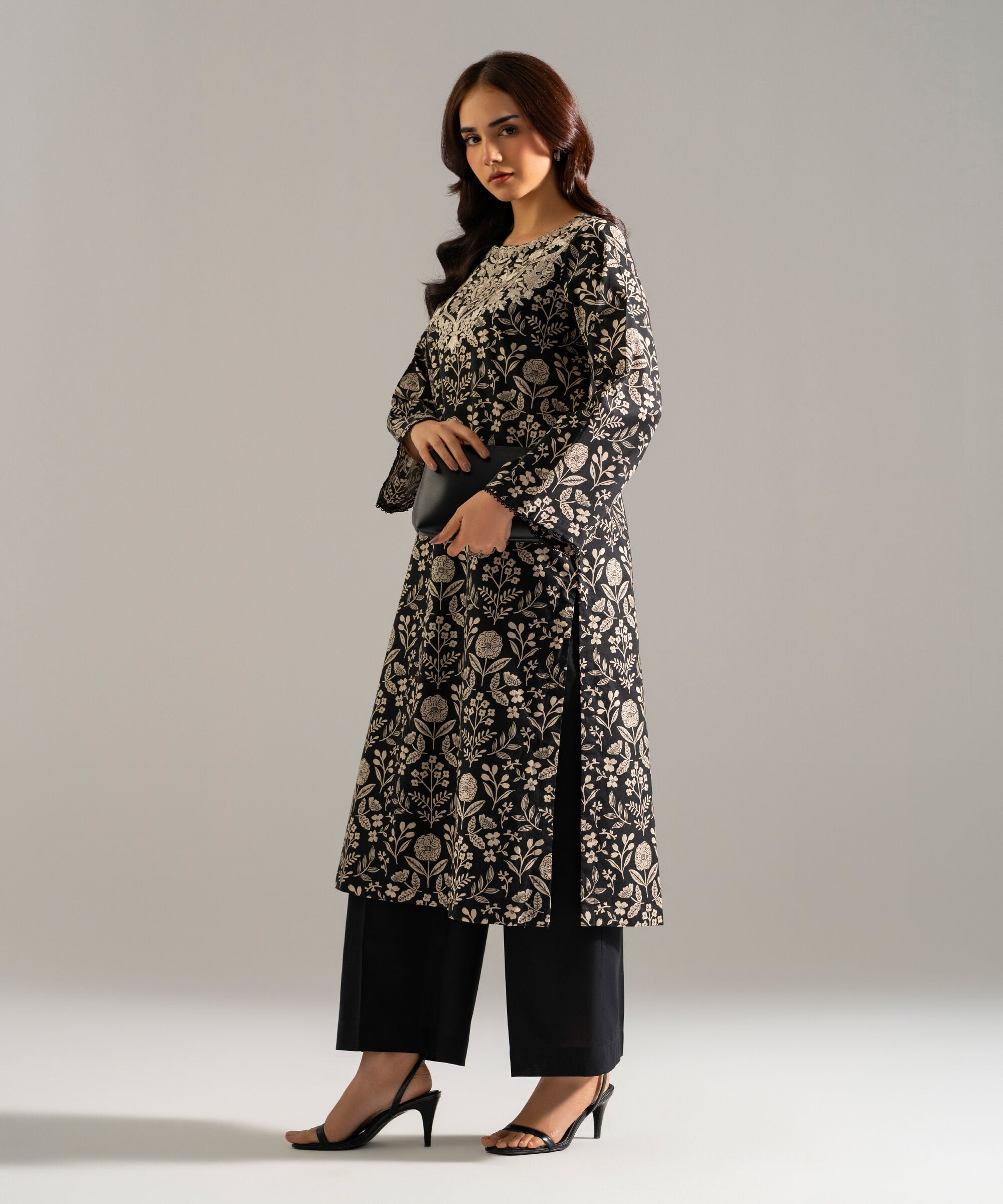 2 Piece - Embroidered Lawn Suit PBW26CSTV916
