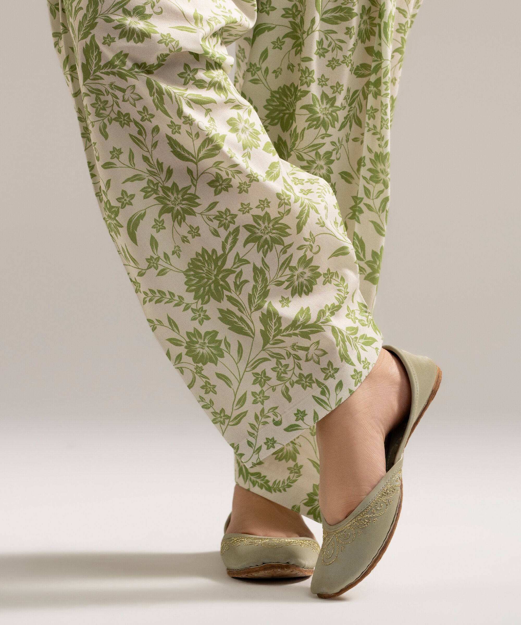 Women's RTW Cambric Printed Off White Shalwar