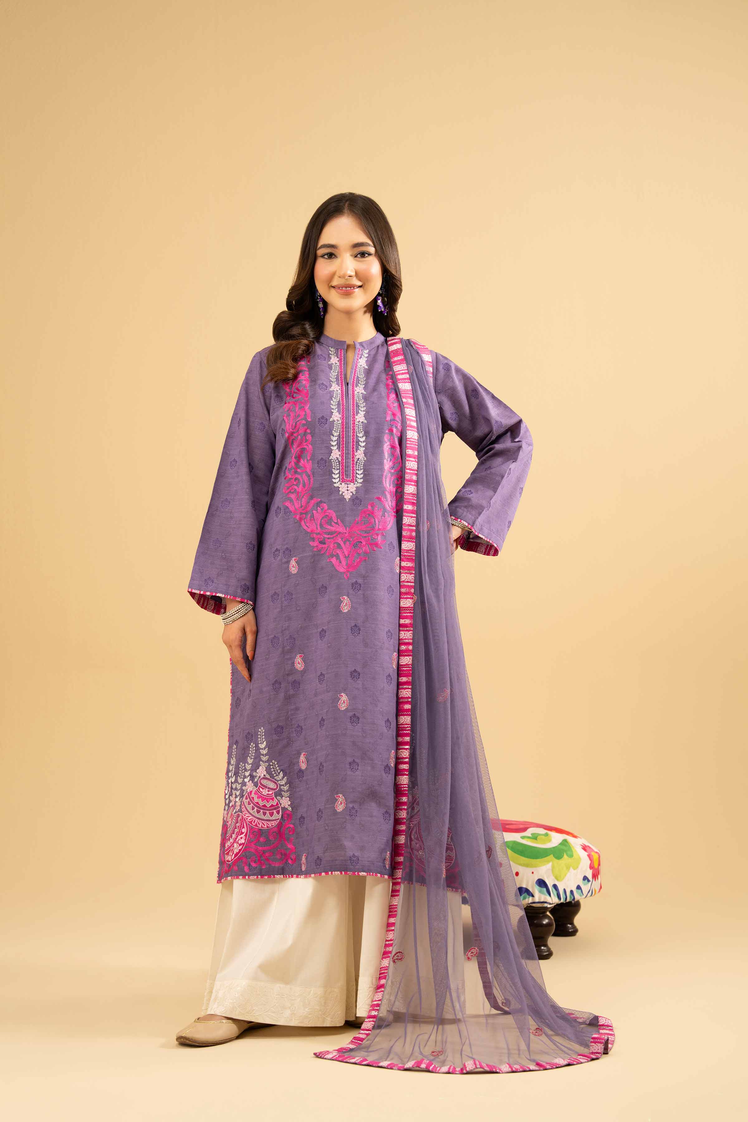 2 Piece - Embroidered Suit - PE25-471