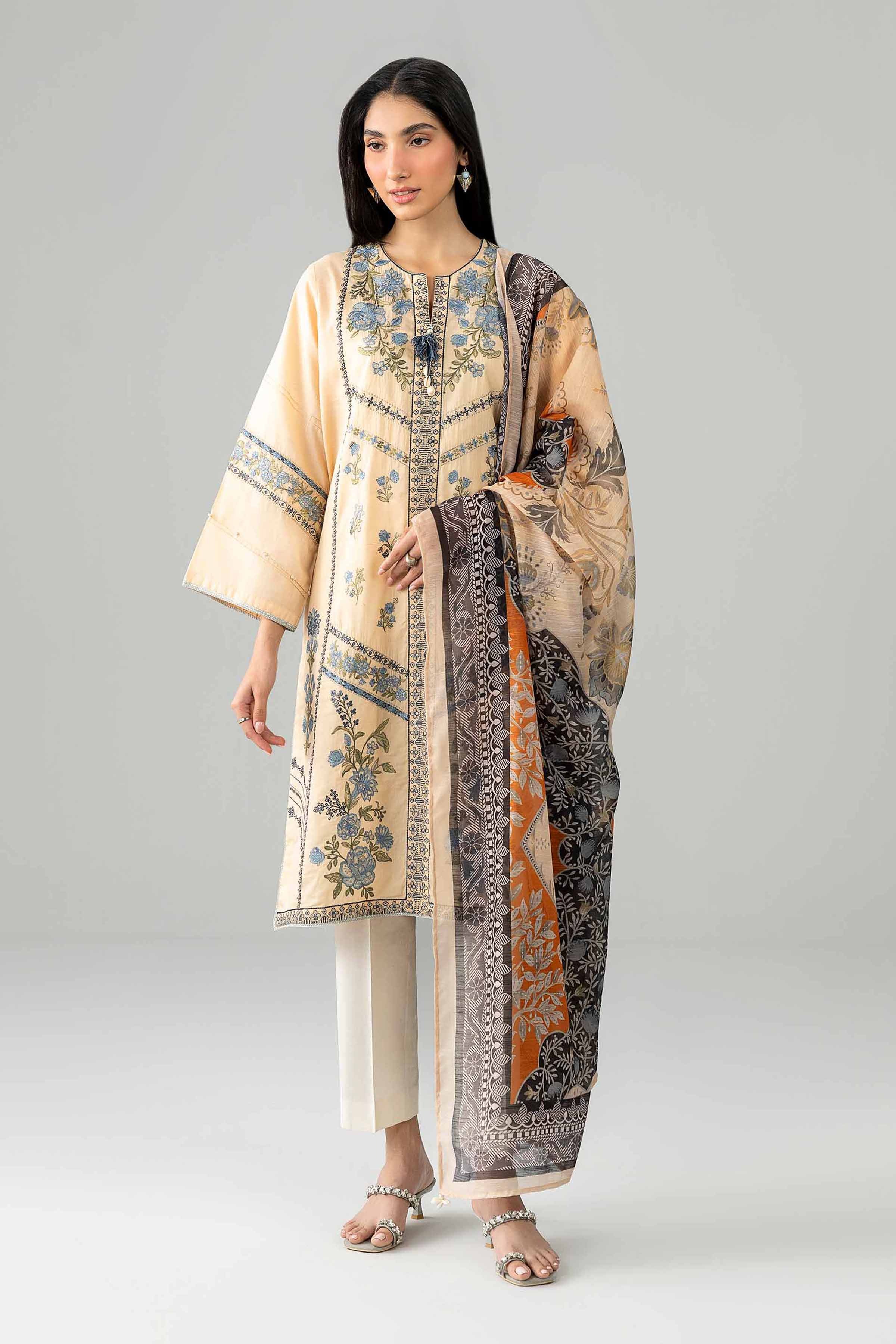 2 Piece - Embroidered Suit - PE26-129