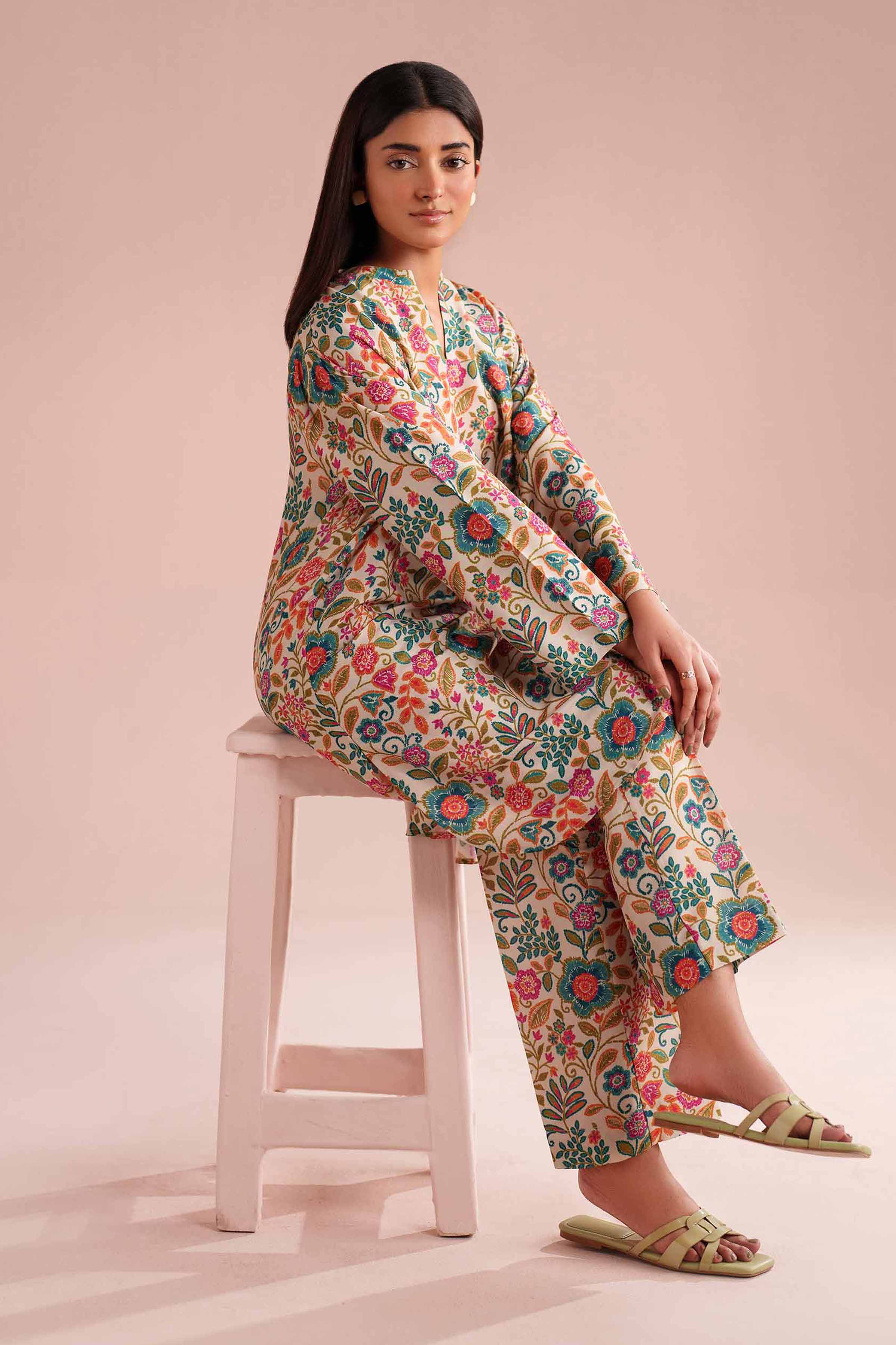 2 Piece - Printed Suit - PE26-16