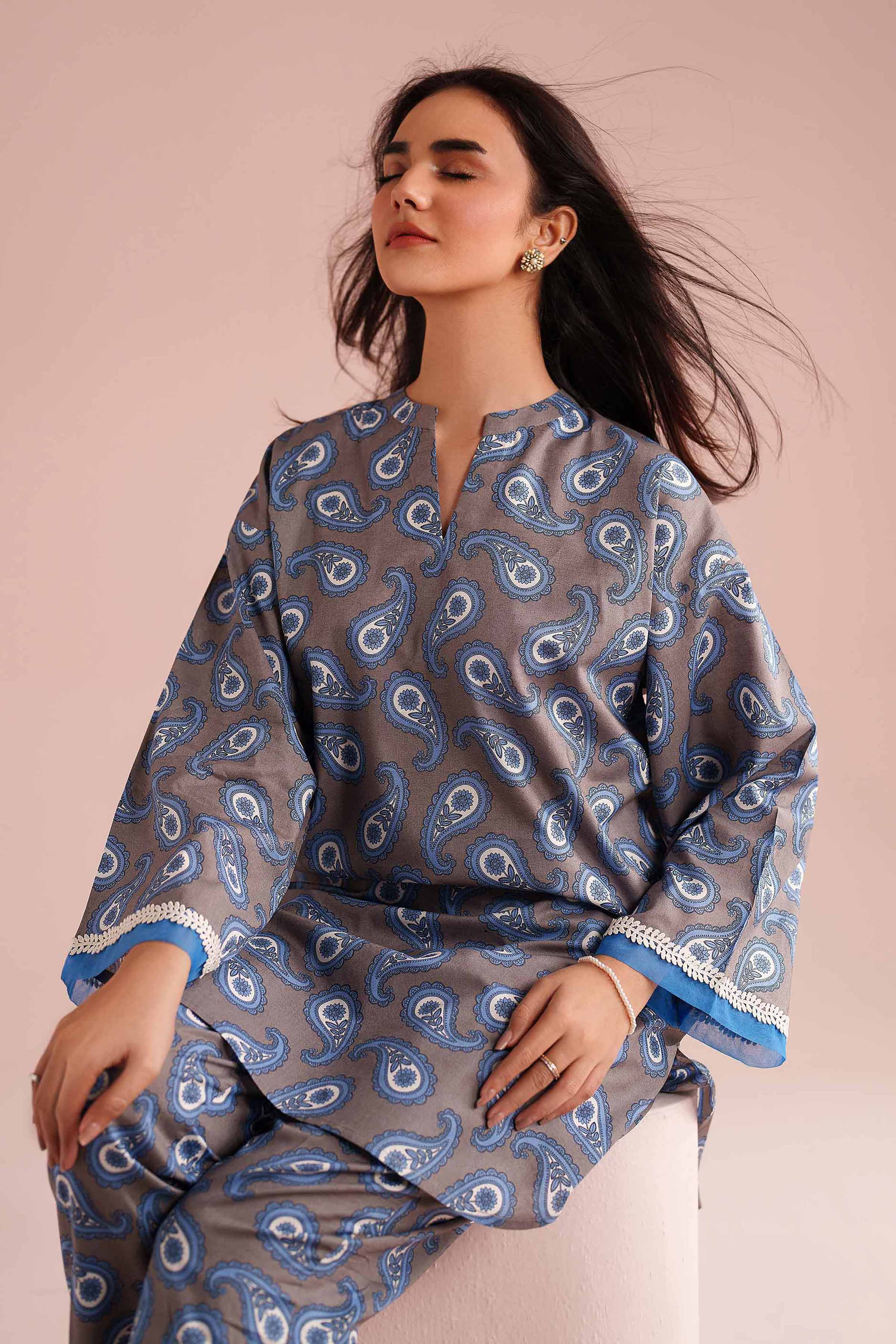 2 Piece - Printed Suit - PE26-182