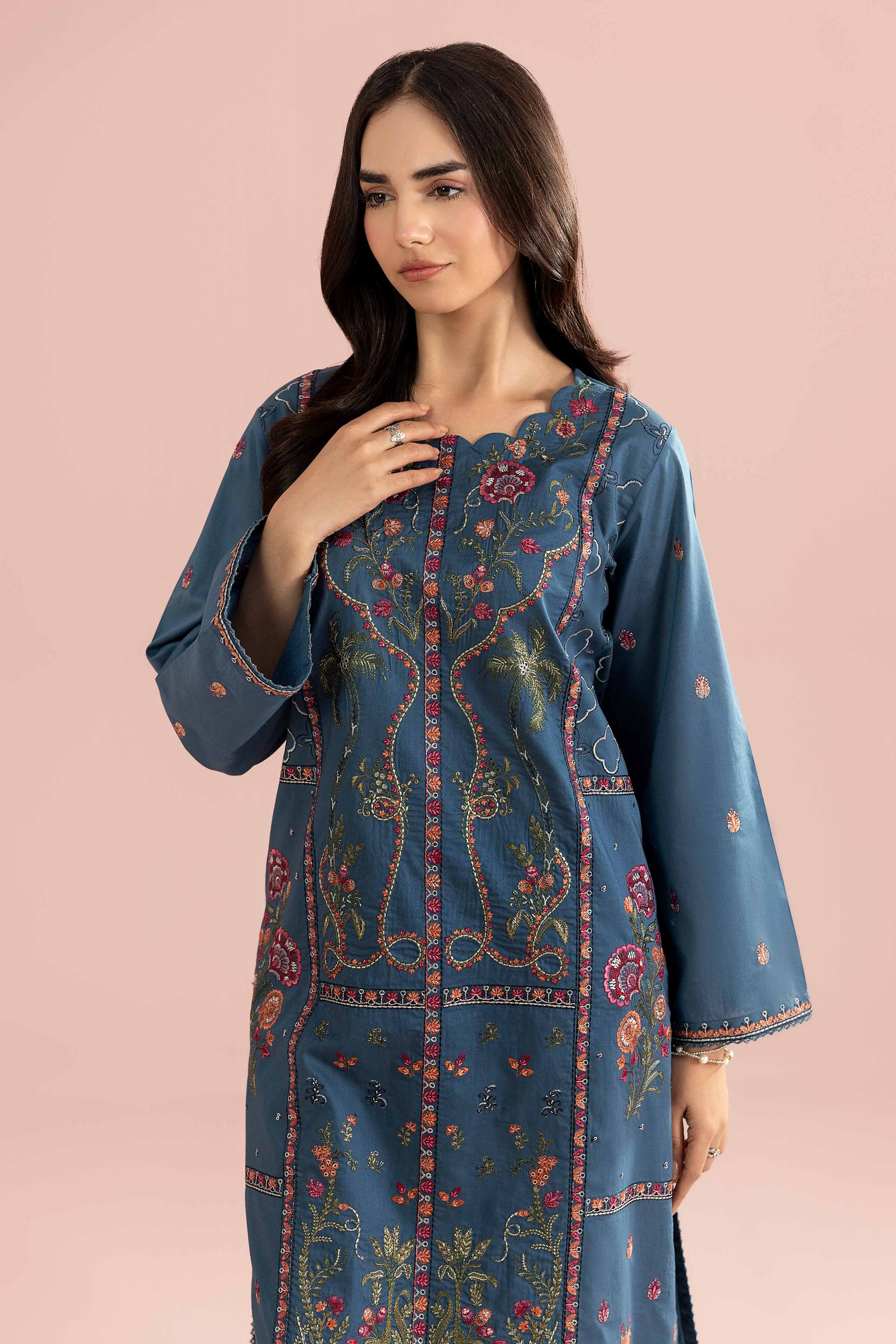 2 Piece - Embroidered Suit - PE26-244