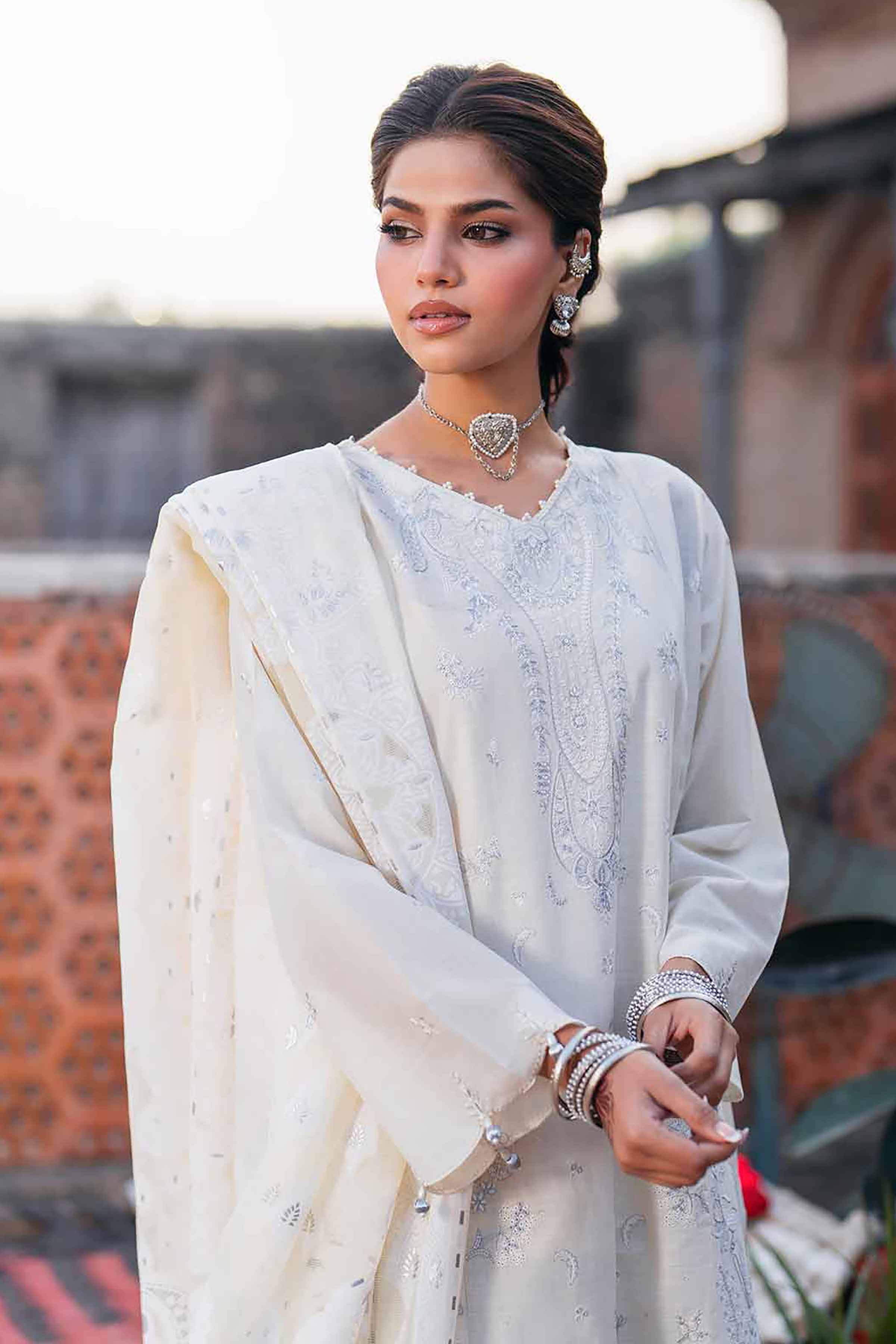 3 Piece - Embroidered Suit - PE26-313