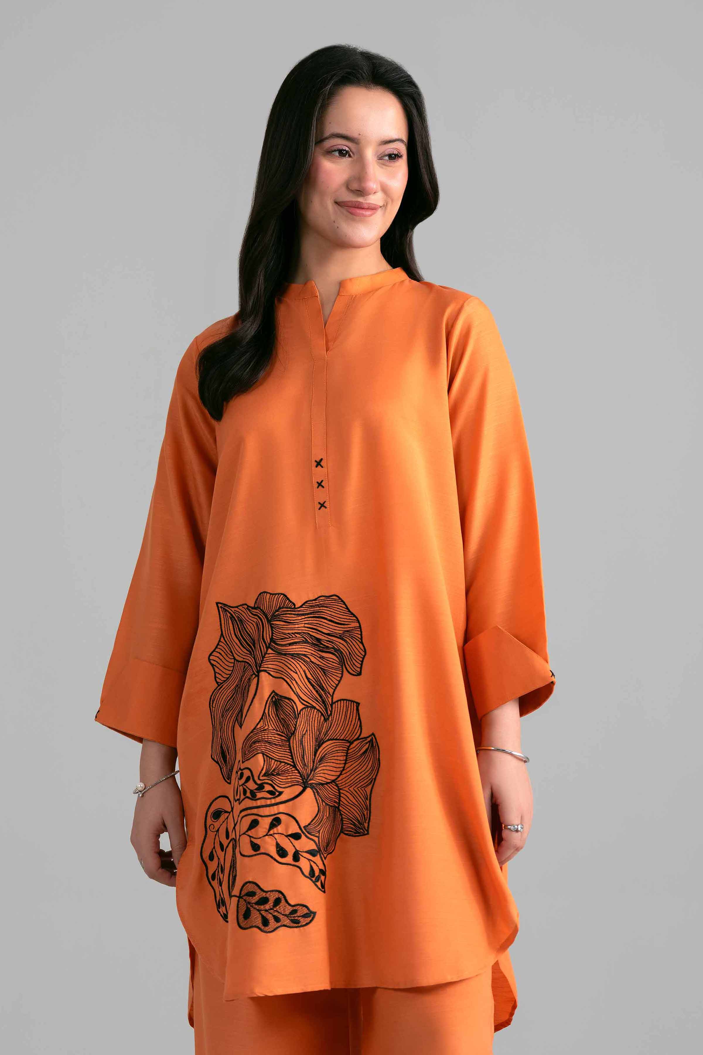https://cdn.shopify.com/s/files/1/0534/2065/4791/files/PE26-394-_8.jpg?v=1775713757