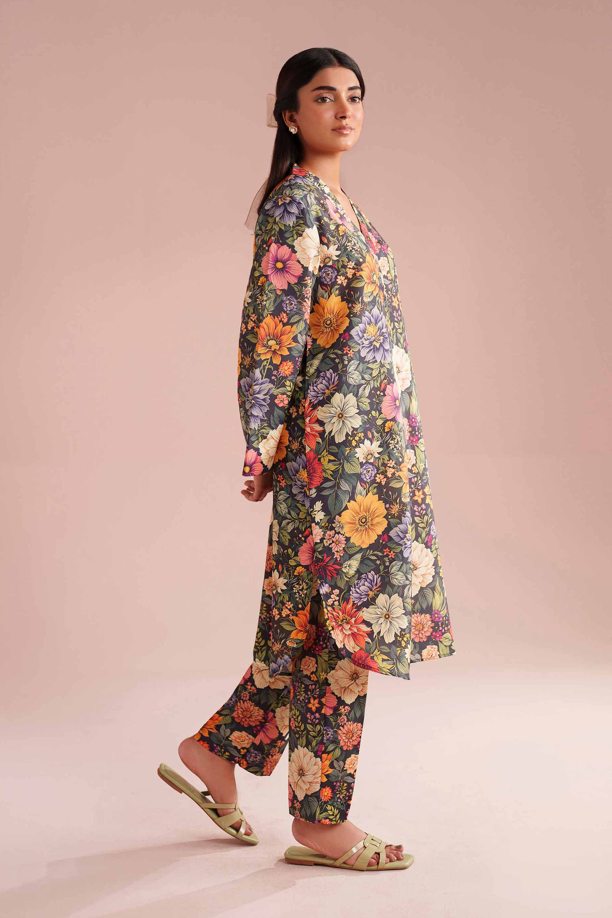 2 Piece - Printed Suit - PE26-425