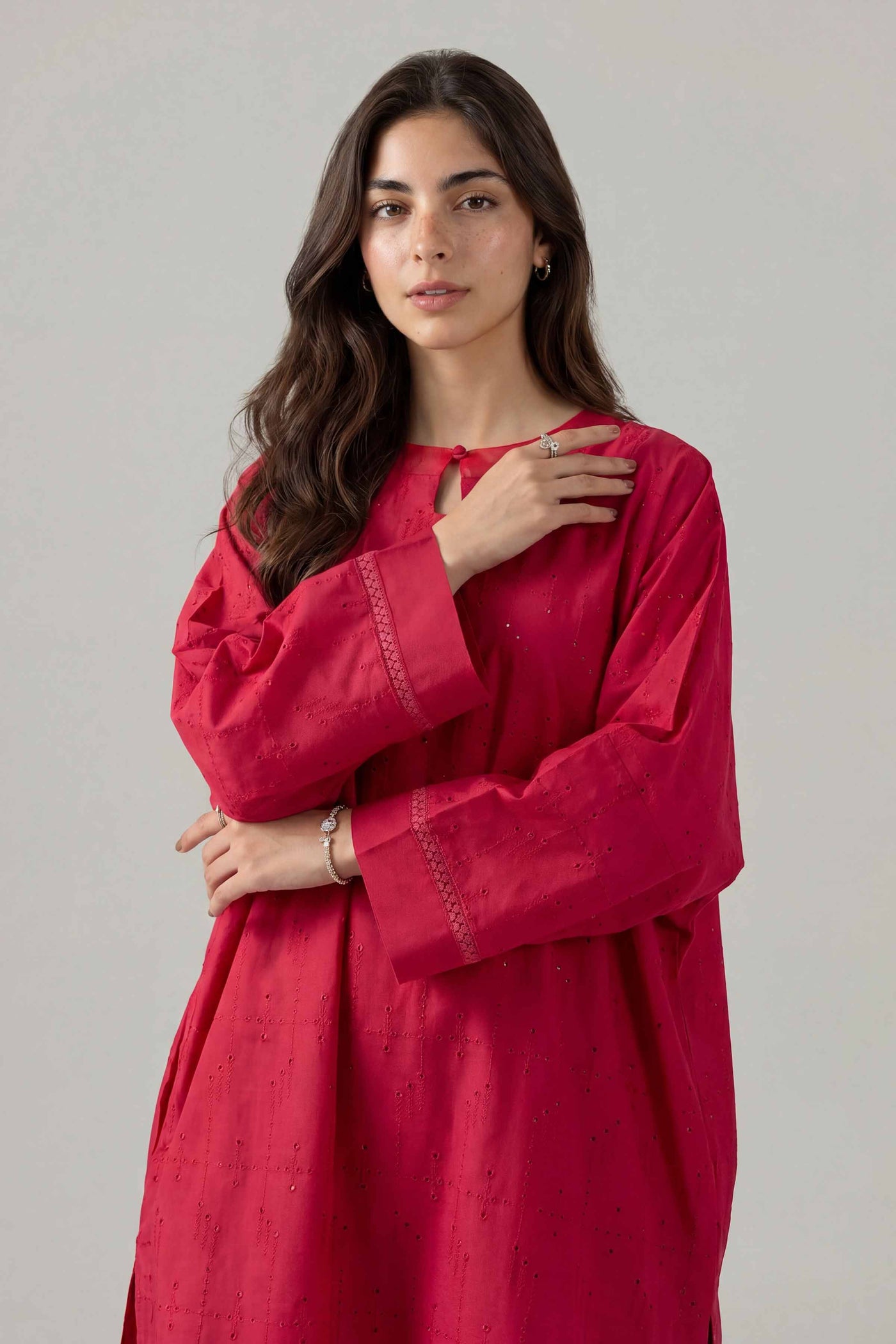https://cdn.shopify.com/s/files/1/0534/2065/4791/files/PE26-471-_7.jpg?v=1780460734