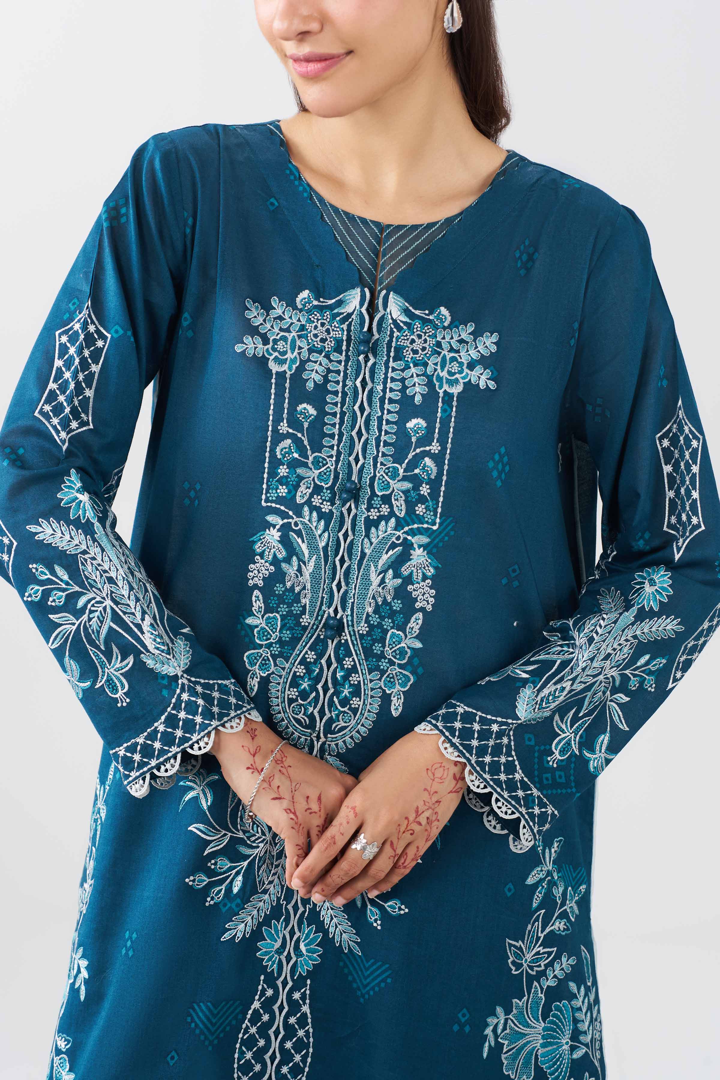 https://cdn.shopify.com/s/files/1/0534/2065/4791/files/PE26-519-_1.jpg?v=1777442471