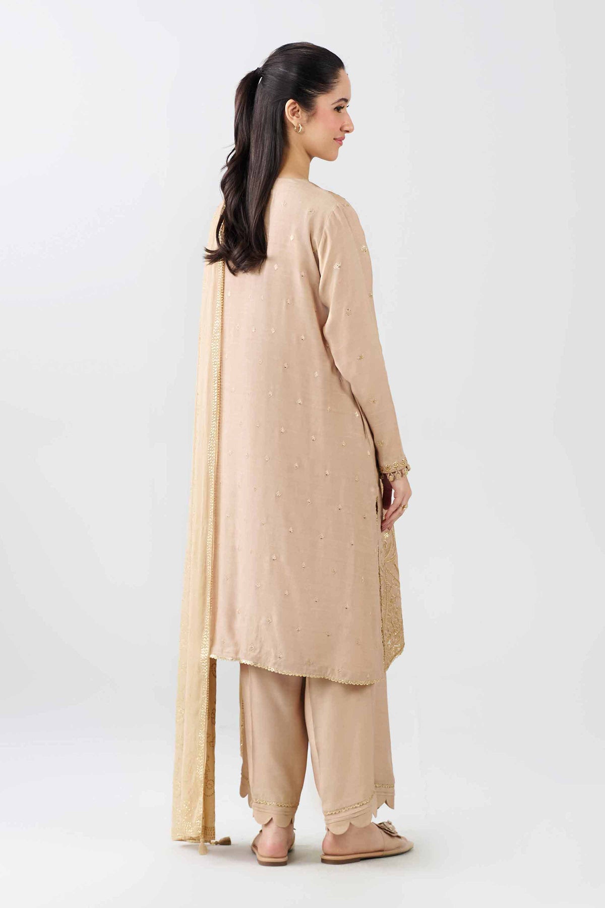 Nishat Linen