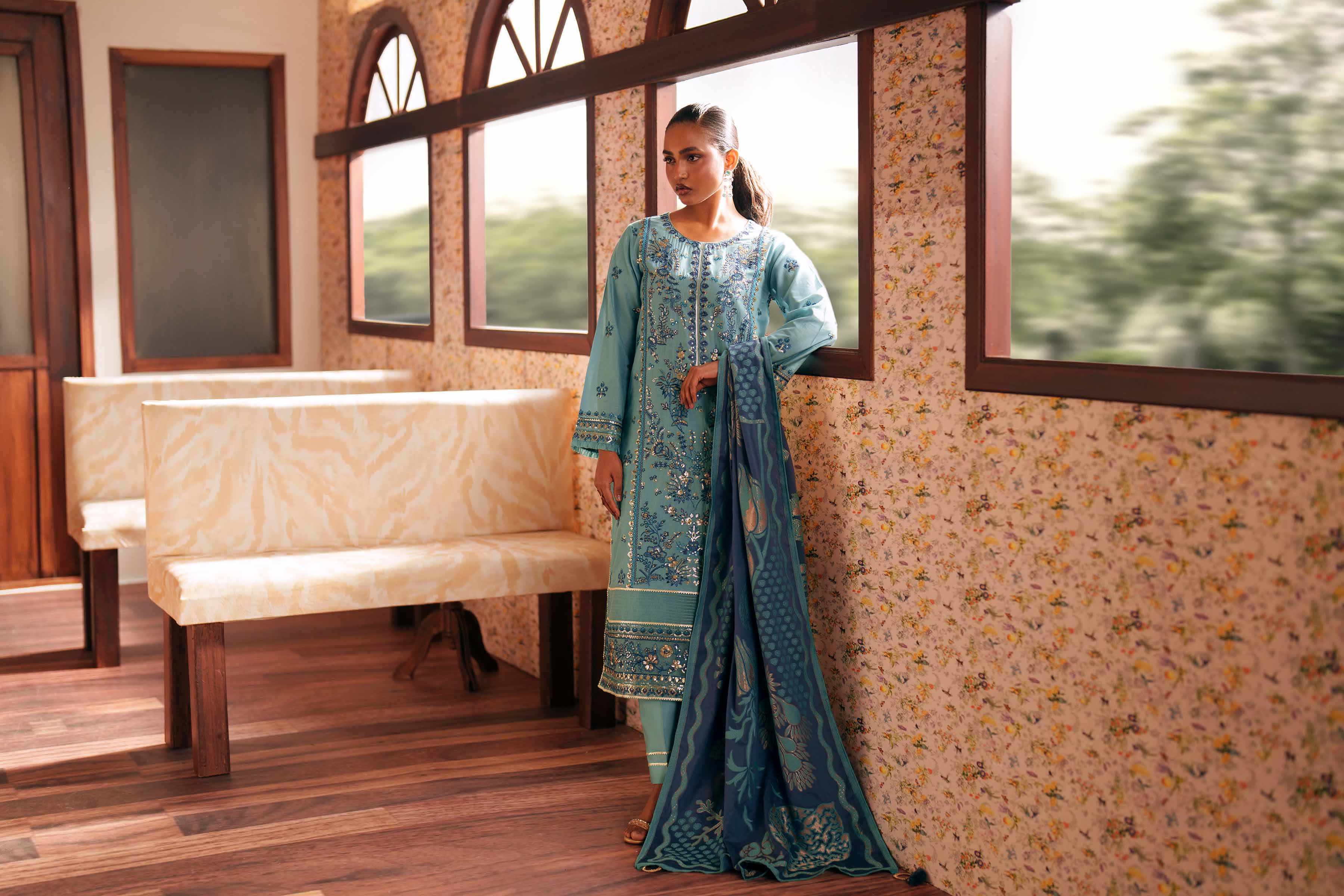 3 Piece - Embroidered Suit - PE26-77