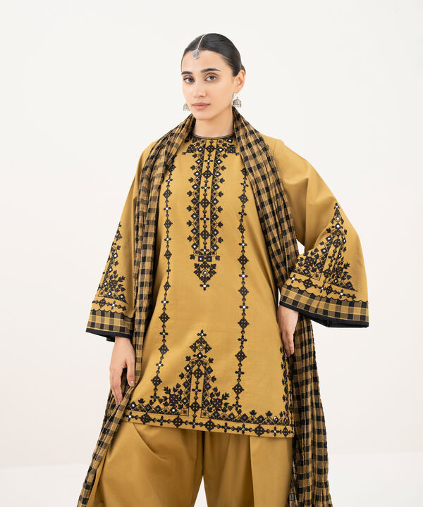 3 Piece - Embroidered Lawn Suit