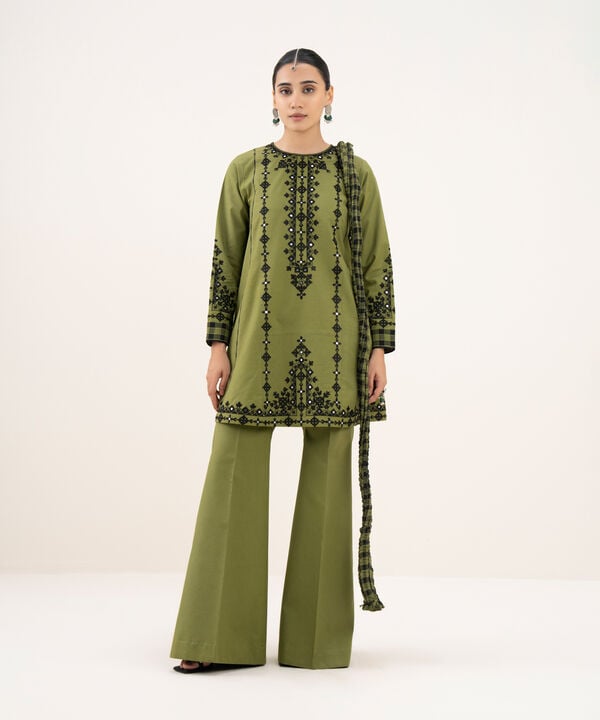 3 Piece - Embroidered Lawn Suit