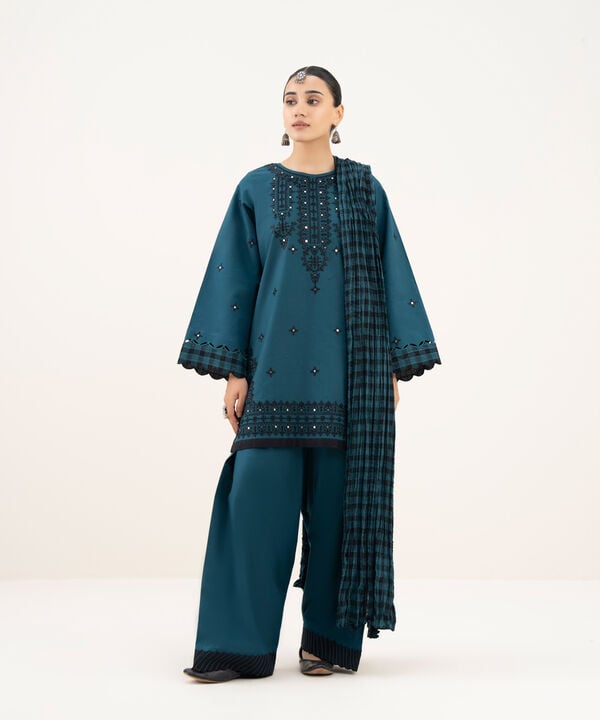 3 Piece - Embroidered Lawn Suit