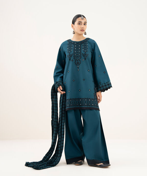 3 Piece - Embroidered Lawn Suit