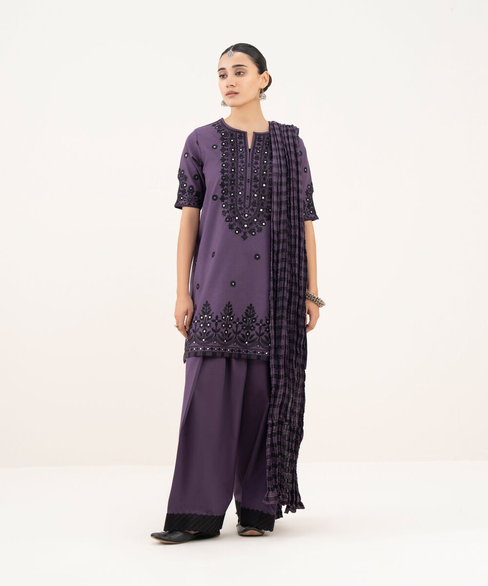 3 Piece - Embroidered Lawn Suit