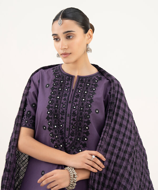 3 Piece - Embroidered Lawn Suit
