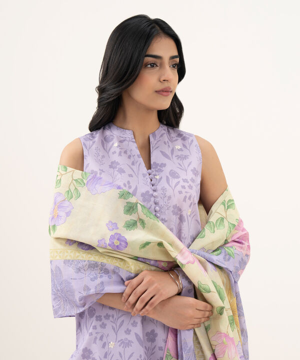 3 Piece - Embroidered Zari Lawn Suit