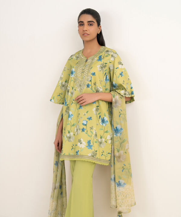 3 Piece - Embroidered Lawn Suit