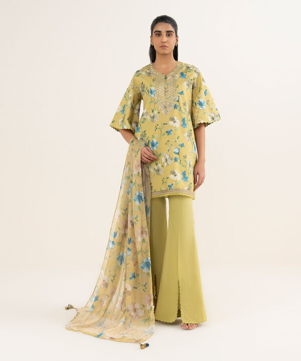 3 Piece - Embroidered Lawn Suit