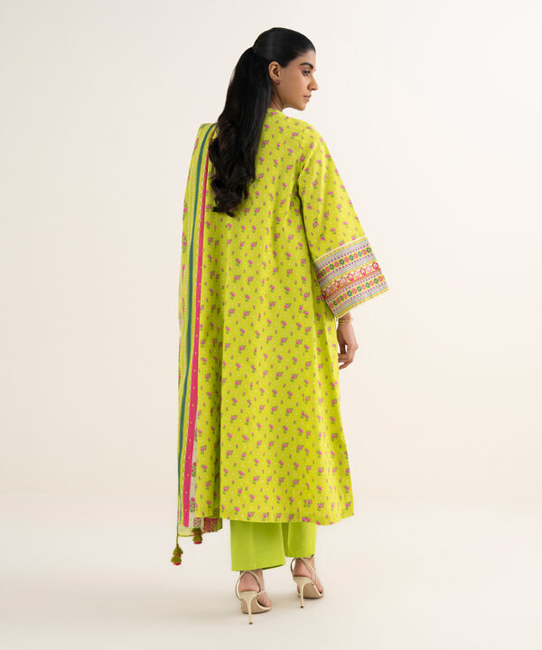 3 Piece - Embroidered Lawn Suit