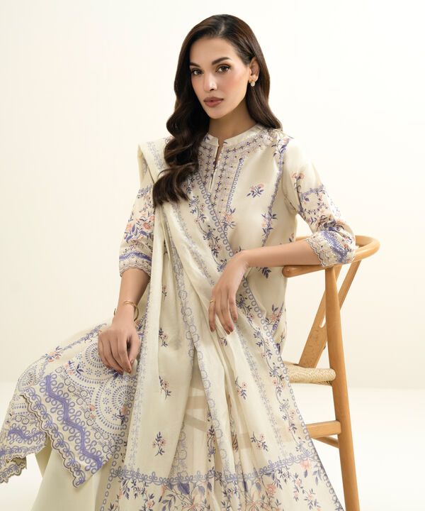 3 Piece - Embroidered Lawn Suit