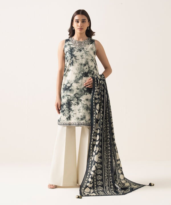3 Piece - Embroidered Lawn Suit