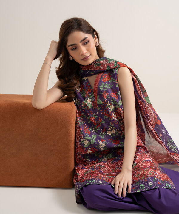 3 Piece - Embroidered Lawn Suit