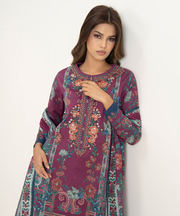 3 Piece - Embroidered Lawn Suit