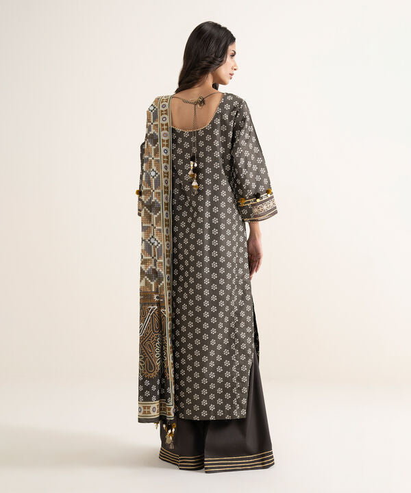 3 Piece - Embroidered Zari Lawn Suit