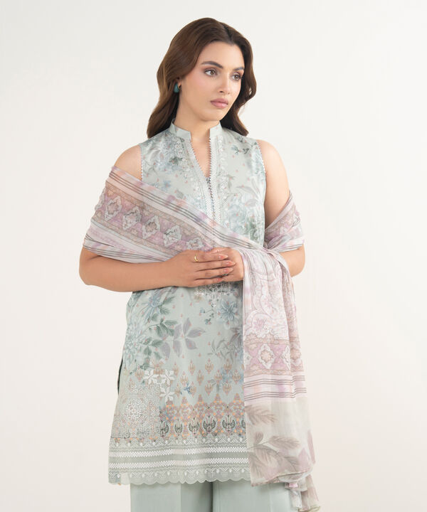 3 Piece - Embroidered Lawn Suit