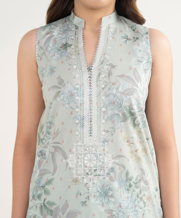 3 Piece - Embroidered Lawn Suit