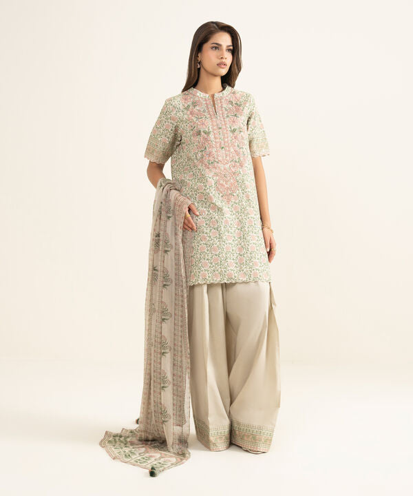 3 Piece - Embroidered Lawn Suit