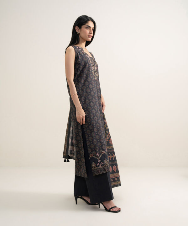 3 Piece - Embroidered Lawn Suit