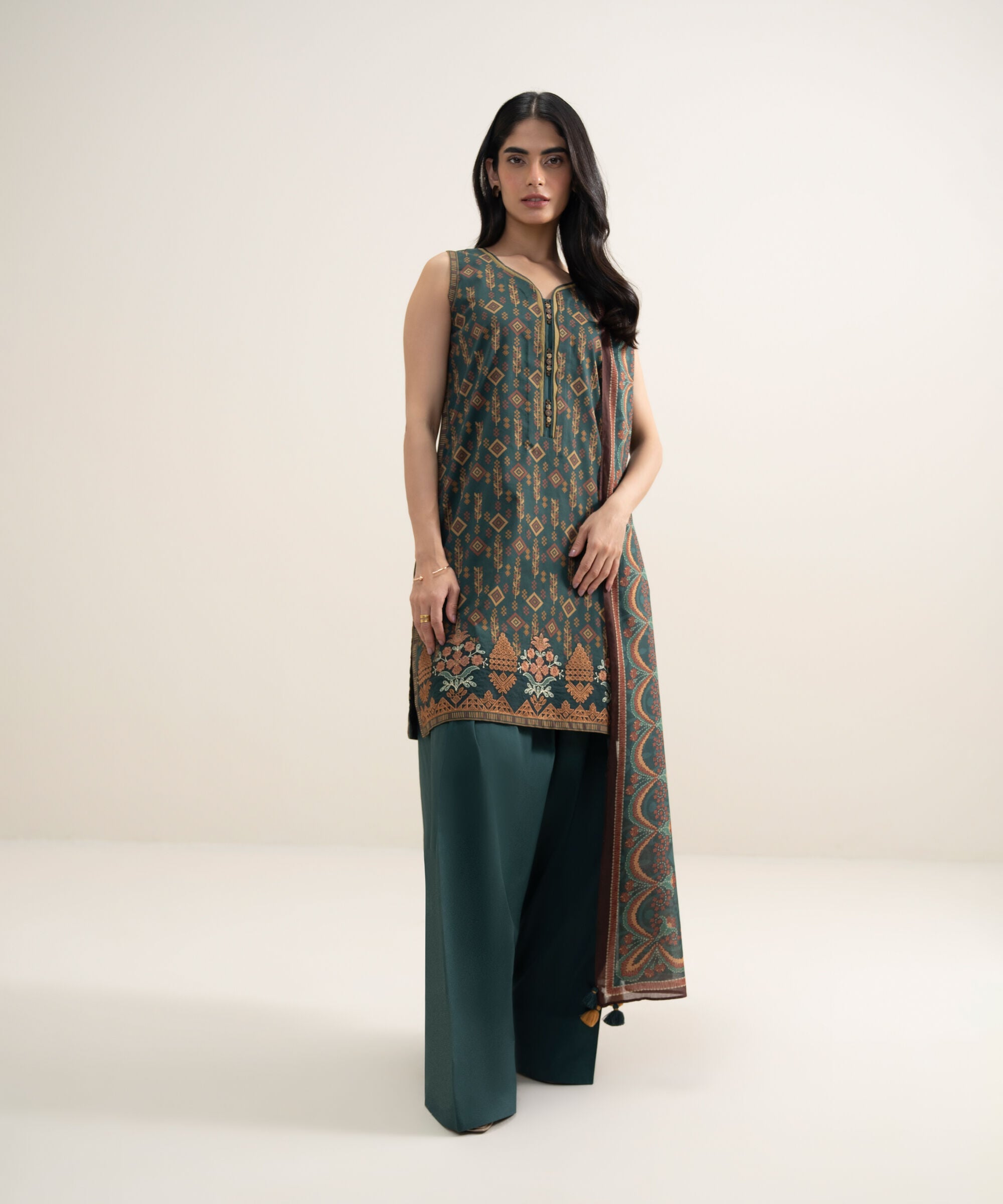 3 Piece - Embroidered Lawn Suit