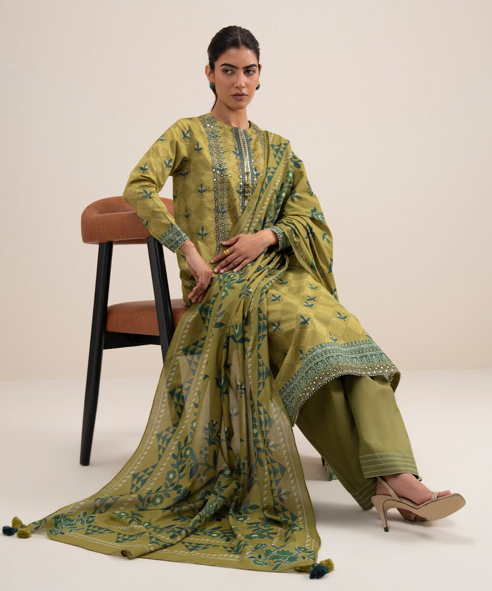 3 Piece - Embroidered Lawn Suit